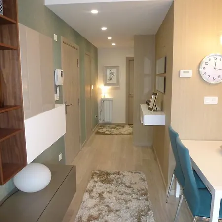 Apartamento De Lujo Zumardi شقة *