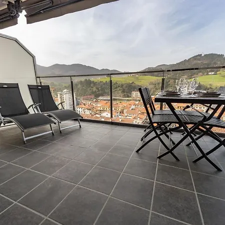 Apartamento De Lujo Zumardi Apartment *